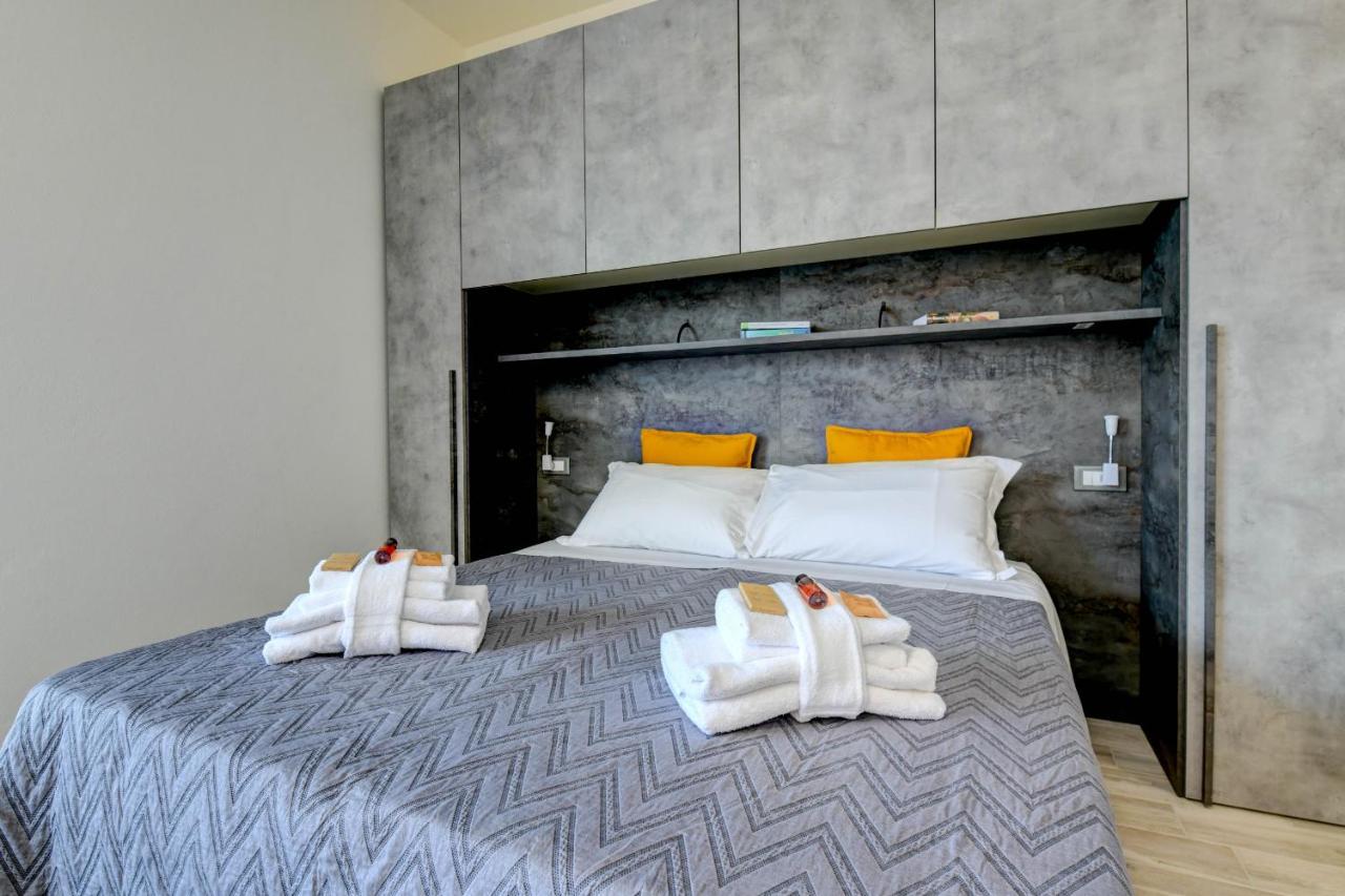 Holiday Apartments Brenzone Esterno foto