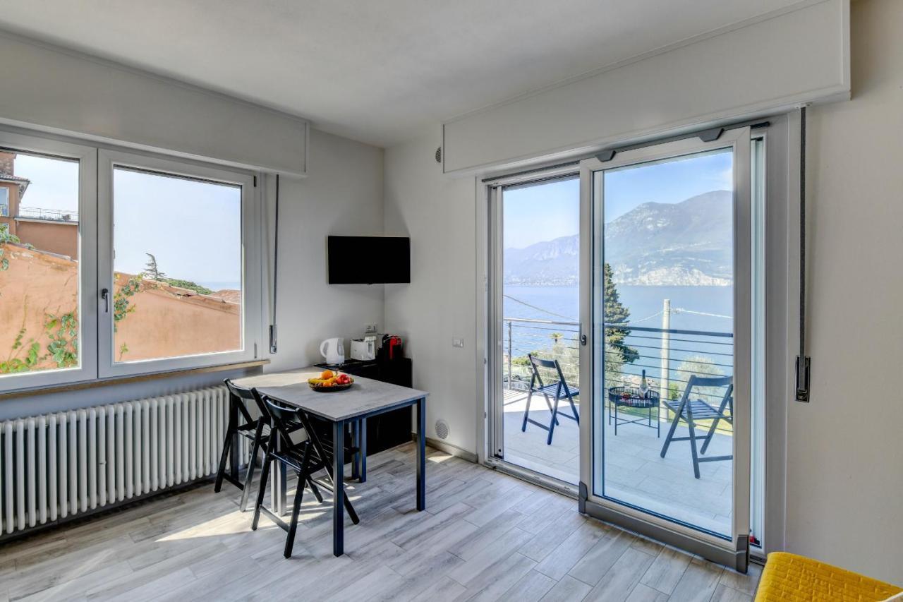 Holiday Apartments Brenzone Esterno foto