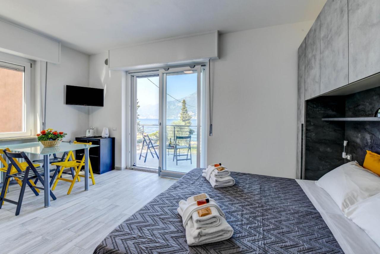 Holiday Apartments Brenzone Esterno foto