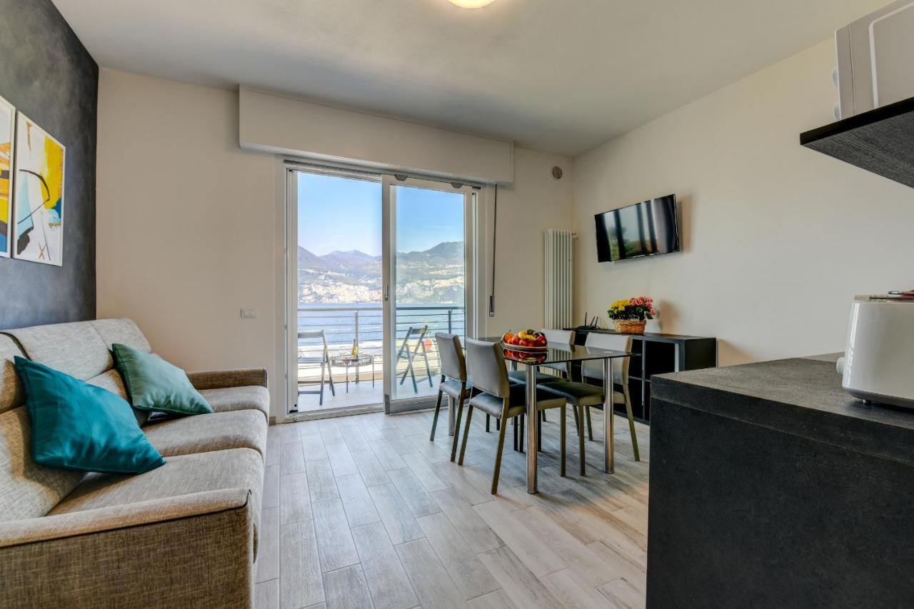Holiday Apartments Brenzone Esterno foto