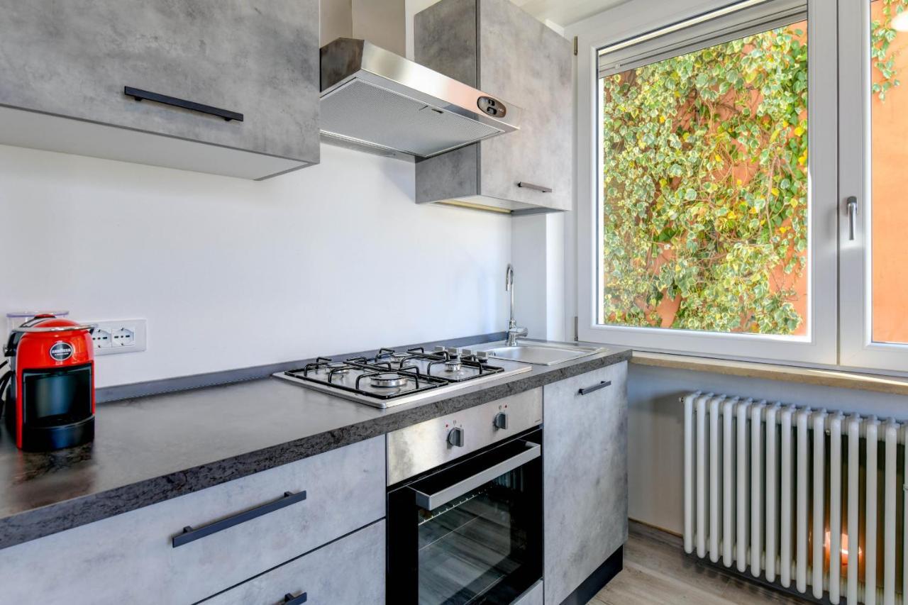 Holiday Apartments Brenzone Esterno foto